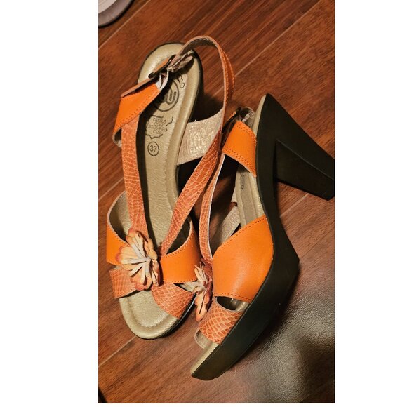 Beautiful - Picture 1 of 5